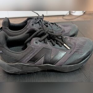 New Balance Men's Black Low-Top Mesh Running Sneakers